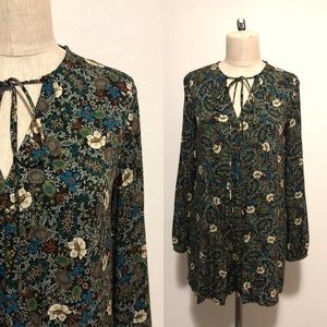ZARA KEYHOLE NECK FLORAL LONG SLEEVED ROMPER -S